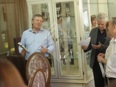 Домашняя выставка мебели