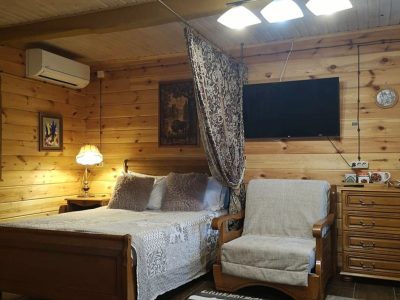 Кровать «Лика» и кресло «Камелия»